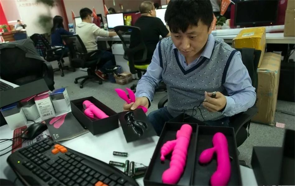 “性用品”情趣电商经济调查|探访广东最大成人玩具 东莞性用品工厂 硅胶制品